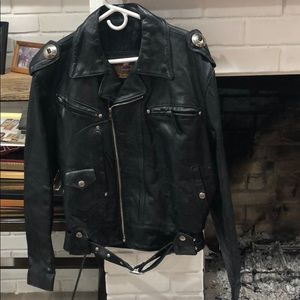 Harley Davison Leather jacket. Size M. Worn 1x.